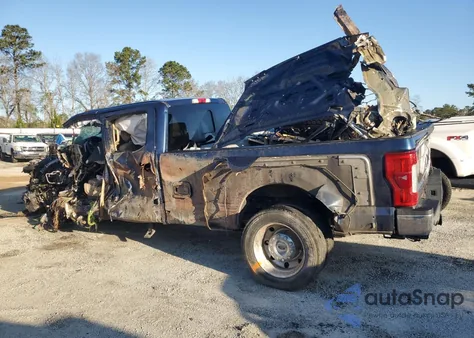 2017 Ford F450 Super Duty z USA, uszkodzony, nr VIN 1FT8W4DT3HEC73199